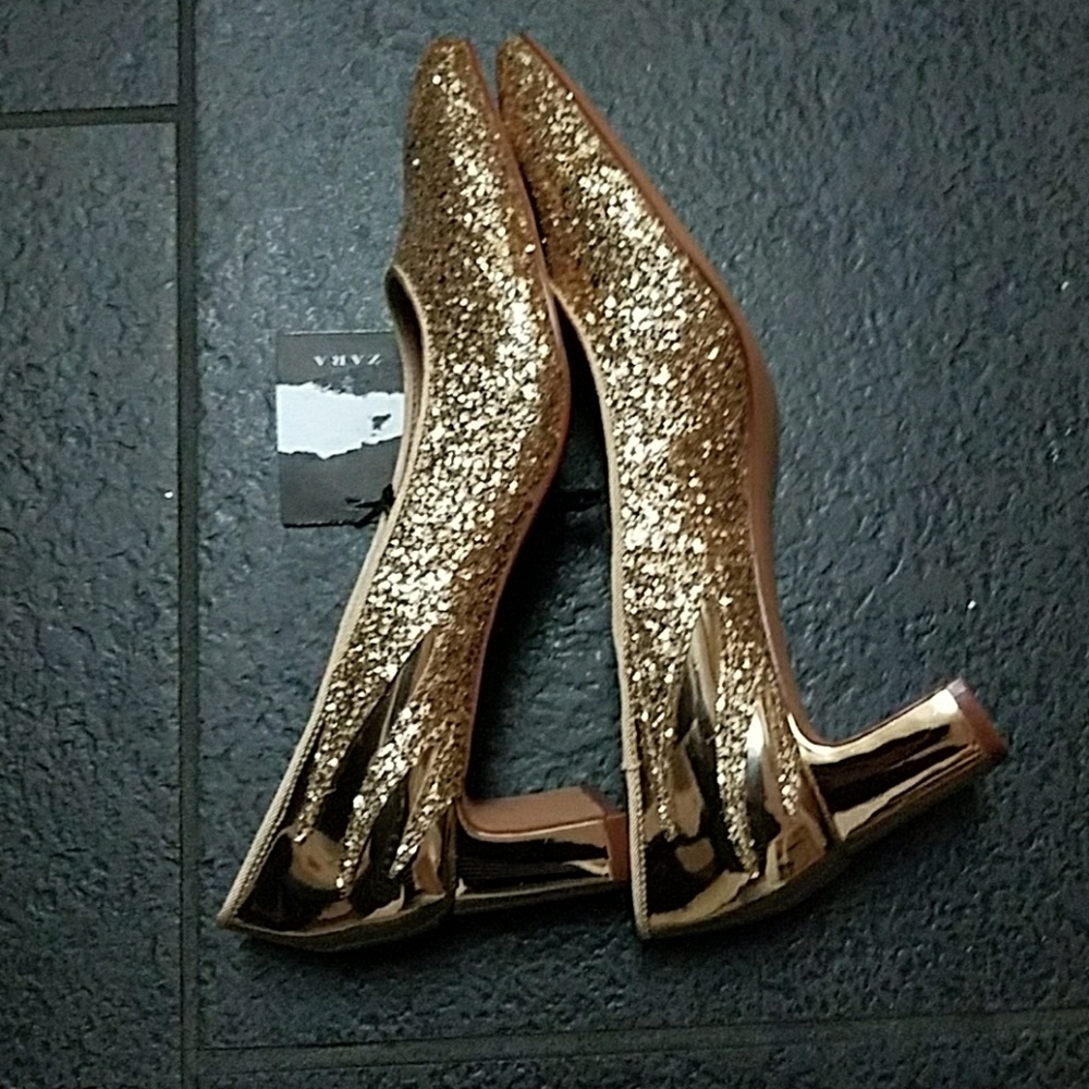 Last chance! Nwt! Zara Gold Court Shoes - Picture 5 of 6